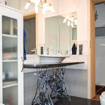 2 Bedroom Stunning In Дом отдыха *