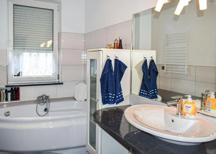 Сasa de vacaciones 2 Bedroom Stunning In Wrzosowo (Kamien)